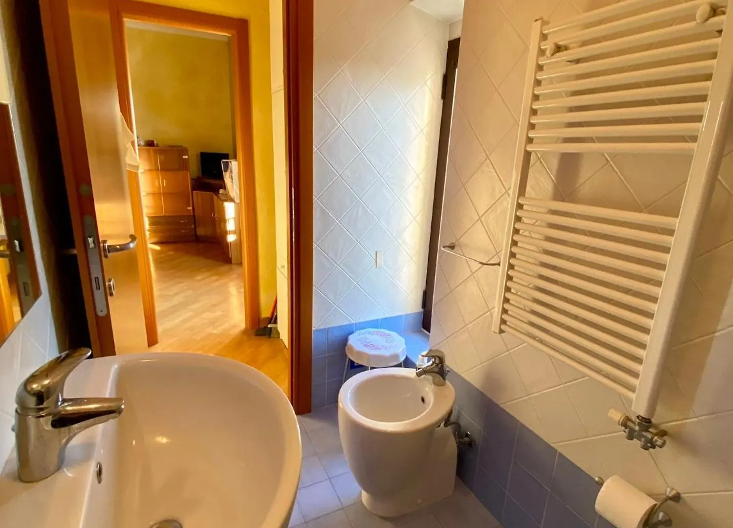 Timeless View In Milan - Isola District Apartment