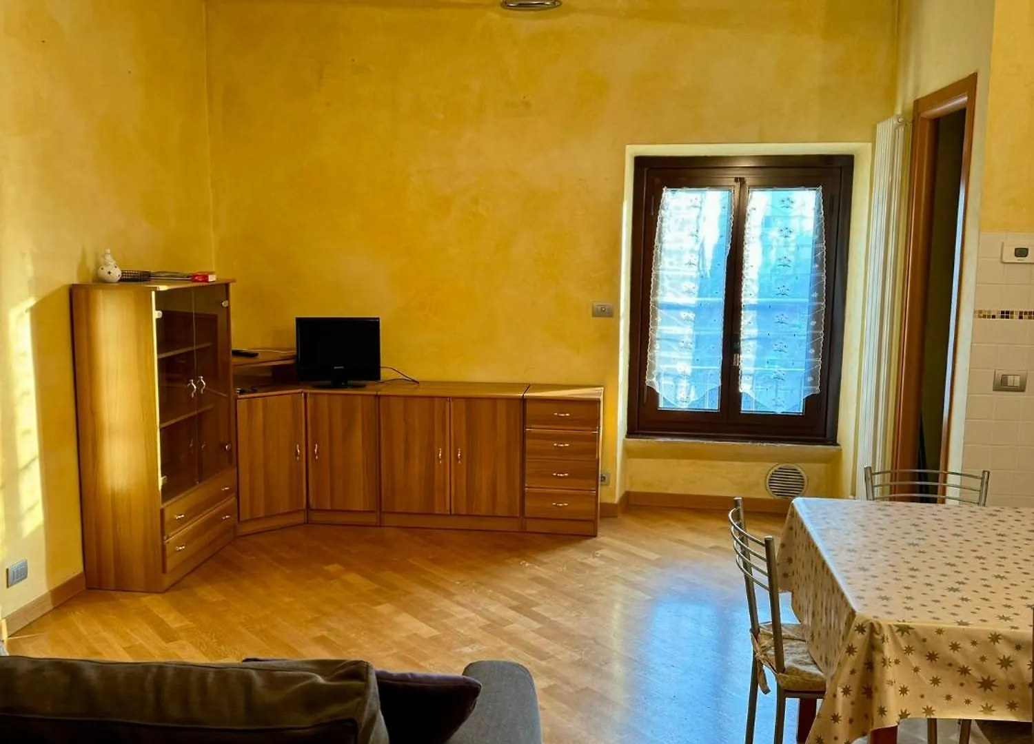 Timeless View In Milan - Isola District Apartment