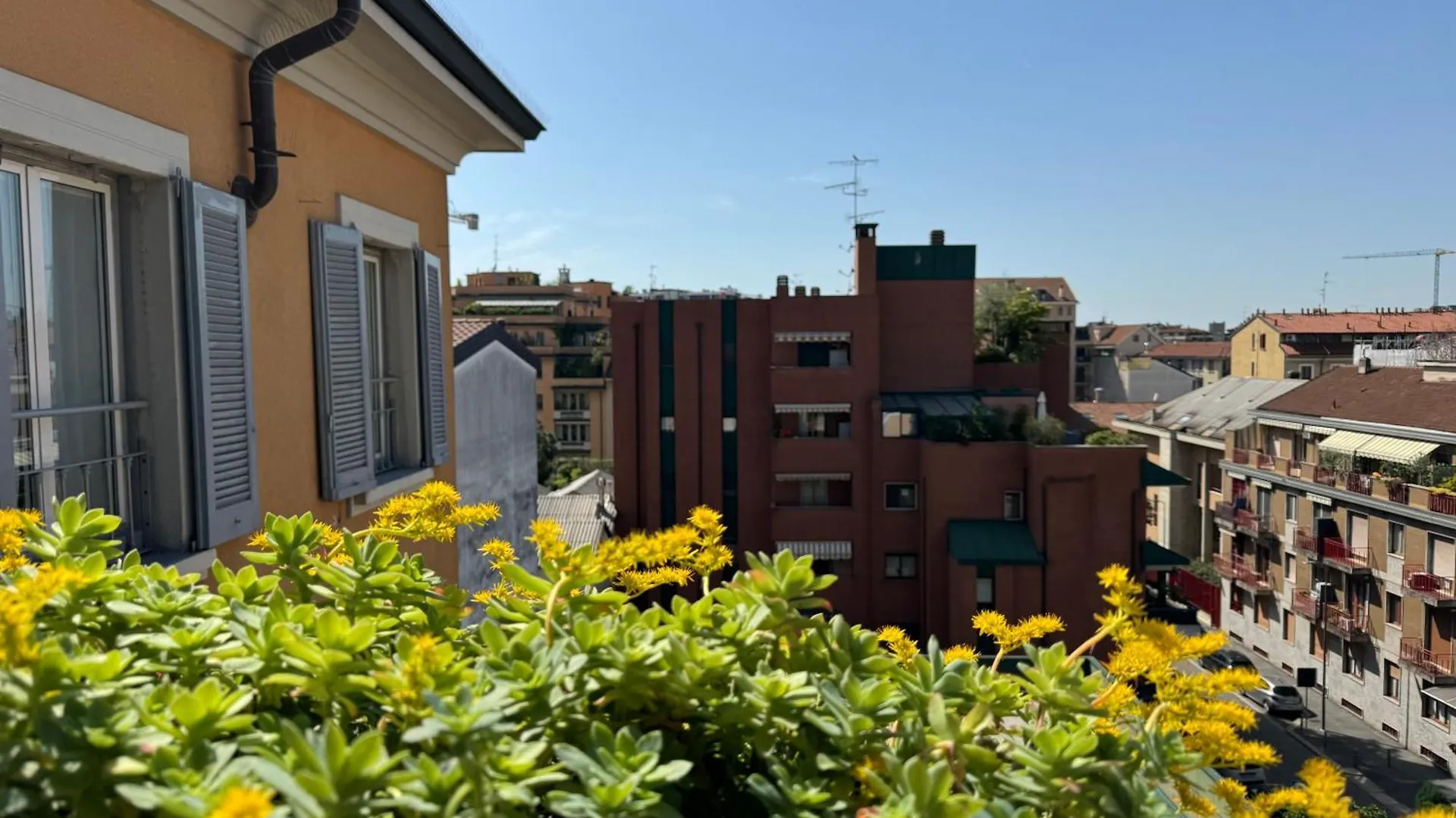 Timeless View In Milan - Isola District Apartment